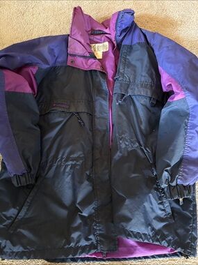 Columbia Navy and Purple Colorblock womens winter Jacket with removable liner.